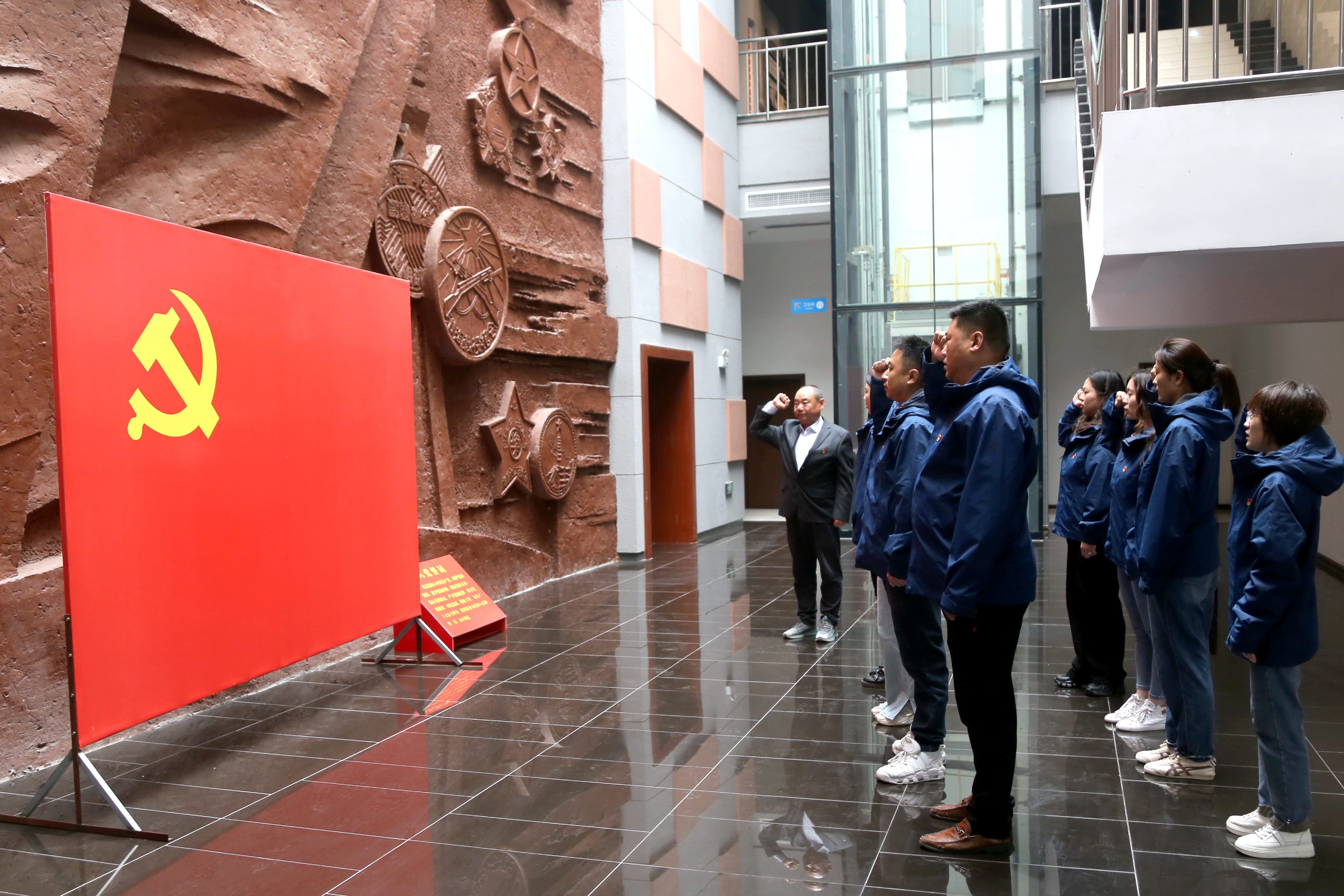 1682409871a498233.jpg 1682409871a498233.jpg