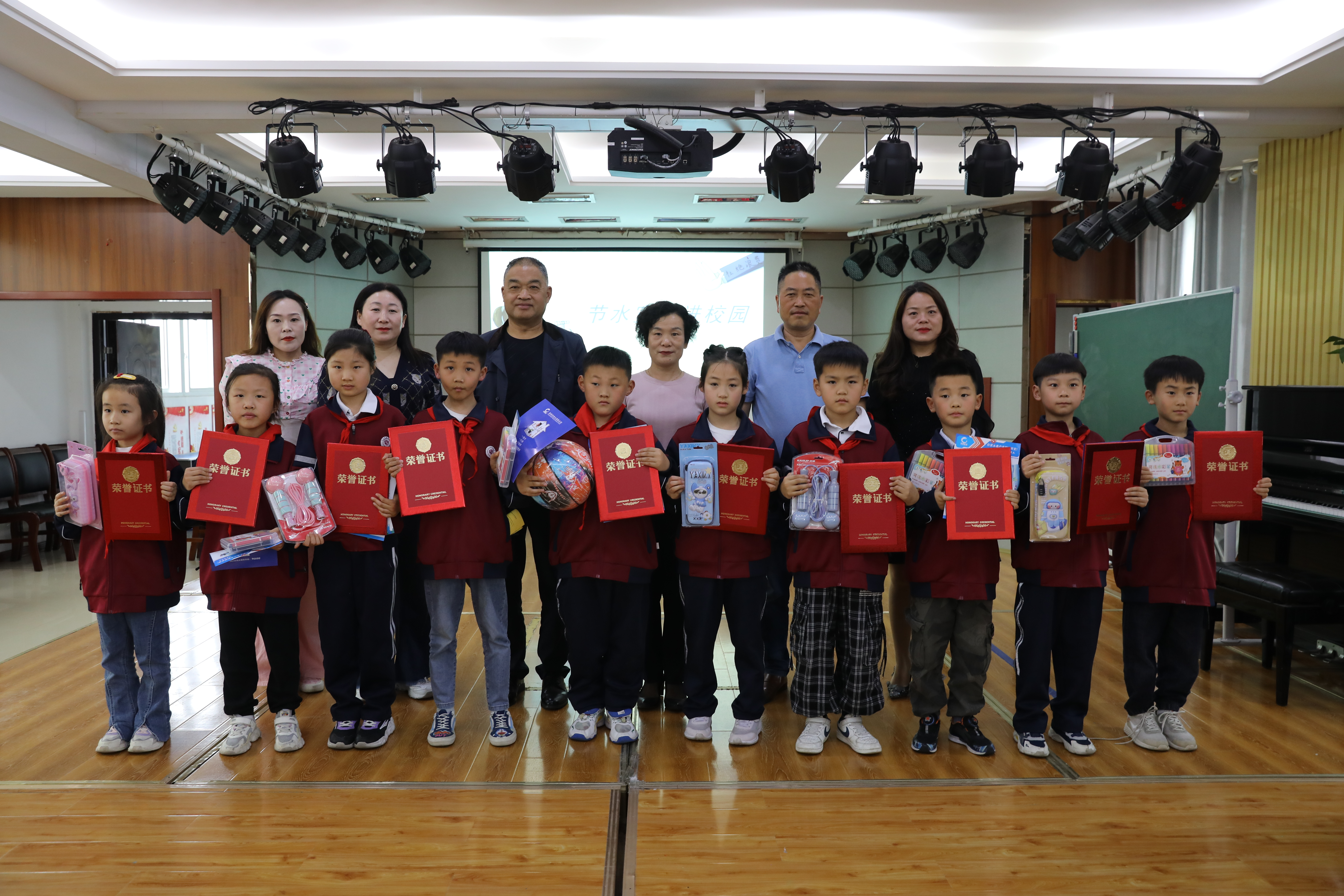 1683708660a946263.jpg 1683708660a946263.jpg