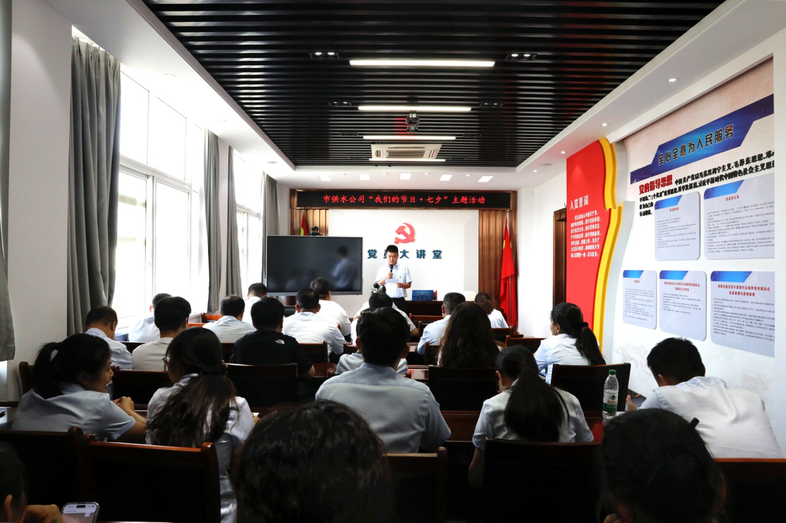 1756452439a392402.jpg 1756452439a392402.jpg